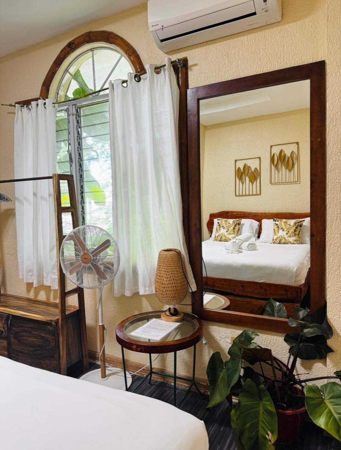Tahanan Resort San Juan  Extérieur photo